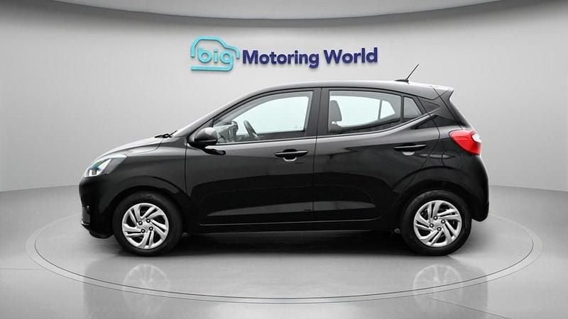 Usado Hyundai i10 SE 67 HP (49 kW) 2023 Preto Citadino