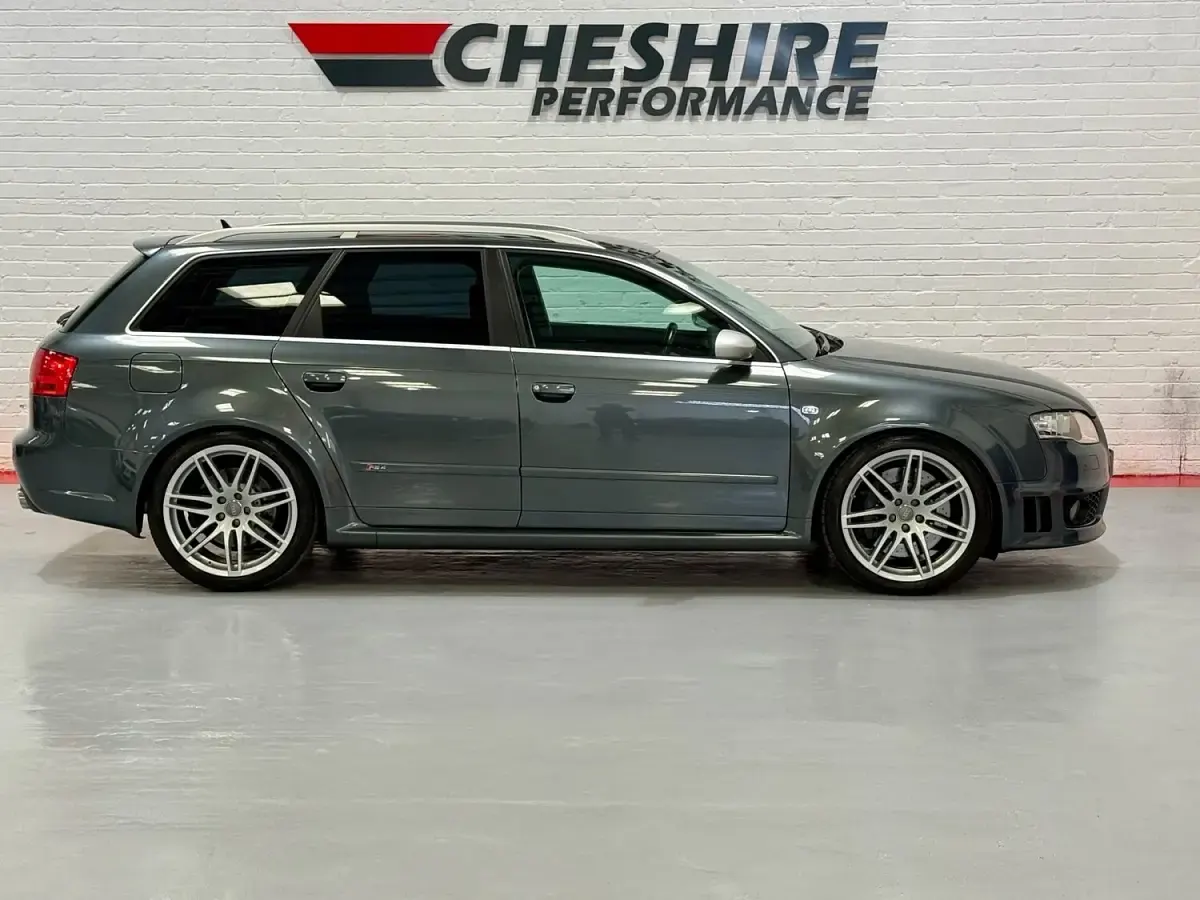 Used Audi RS4 Premium 420 HP (308 kW) 2007 Grey Estate