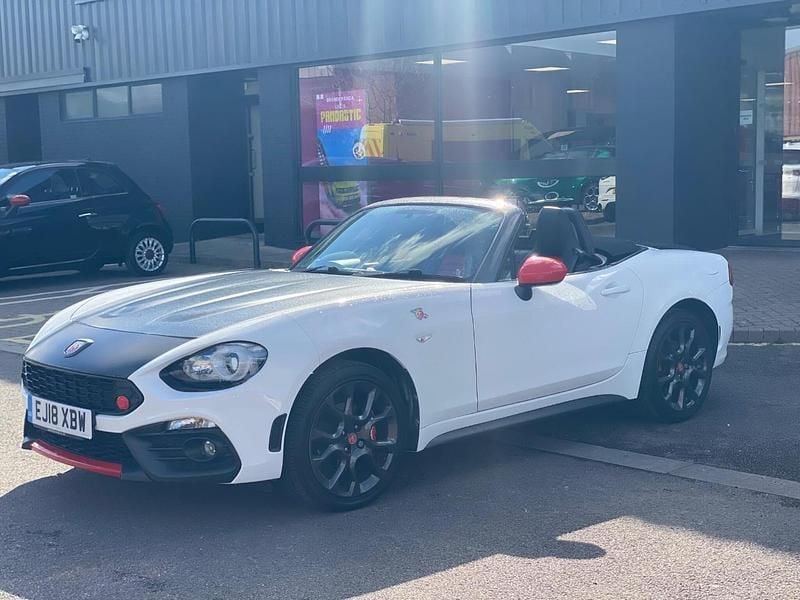 Used Abarth 124 Spider 170 HP (125 kW) 2018 White Cabriolet