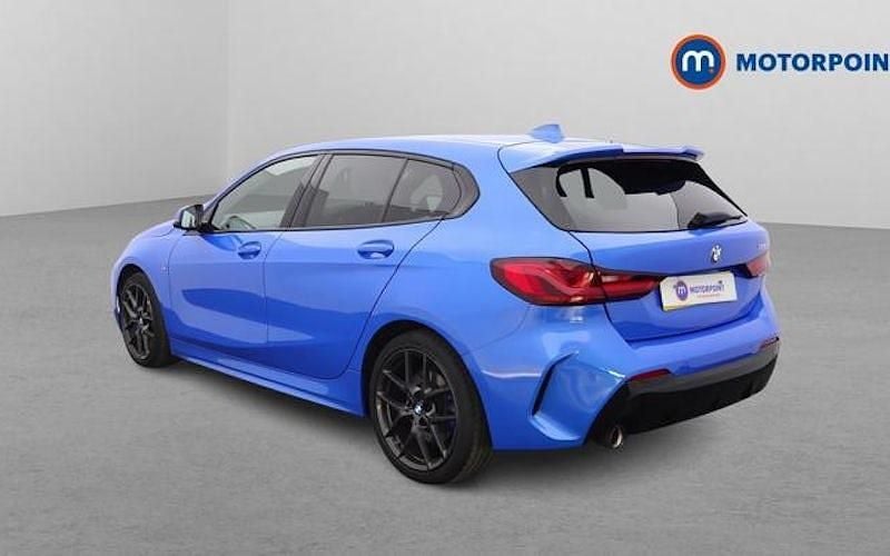 Used BMW 118 M Sport 136 HP (100 kW) 2023 Blue Hatchback