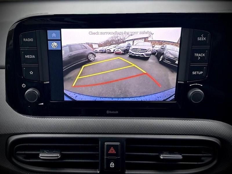 Used Hyundai i10 SE 67 HP (49 kW) 2021 Blue Hatchback