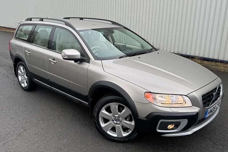 Gold Used 2008 Volvo XC70 SE Estate | £12,489 (A bit pricey) - Image 1/1