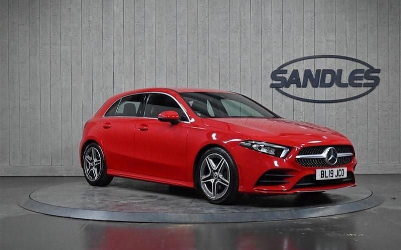 Used Mercedes A180 AMG line 136 HP (100 kW) 2019 Red Hatchback