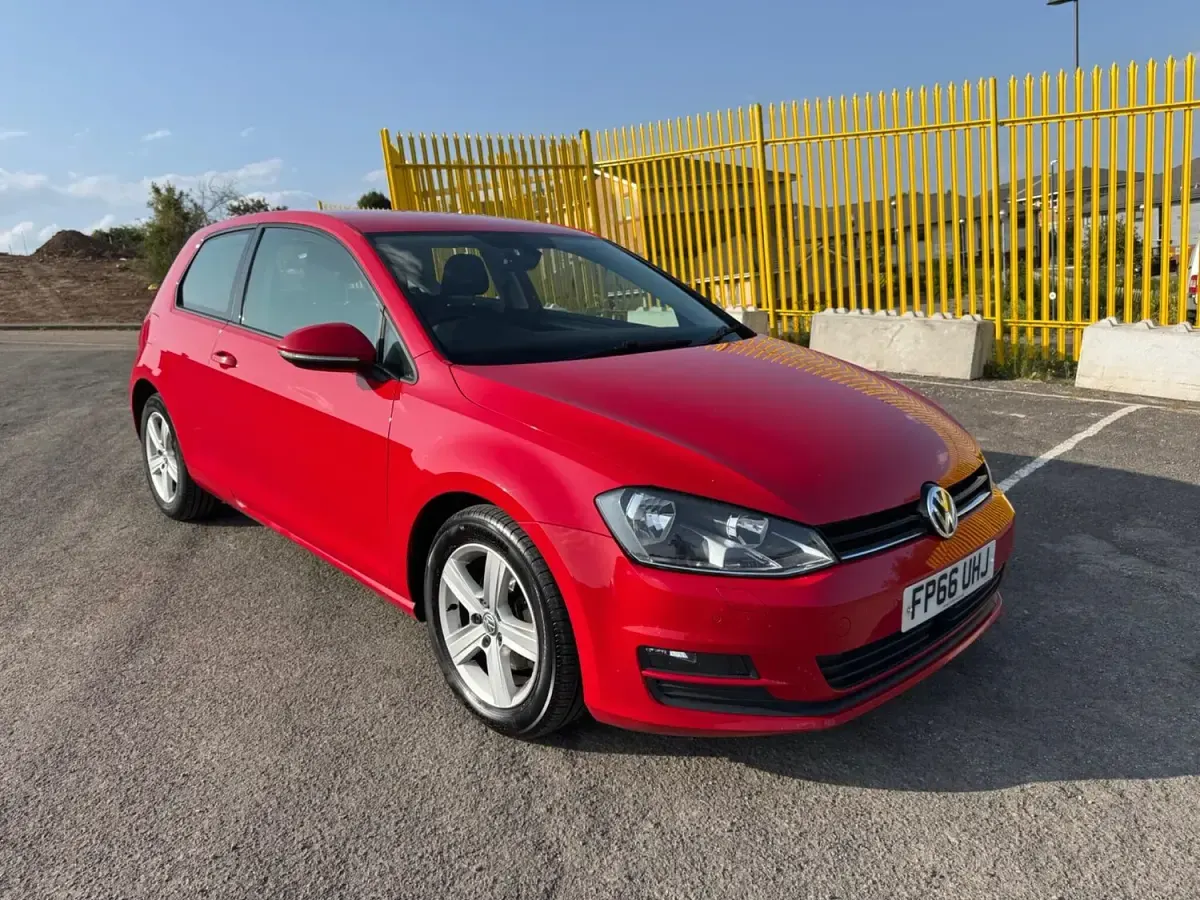 Used VW Golf VII Edition 2016 Red Hatchback
