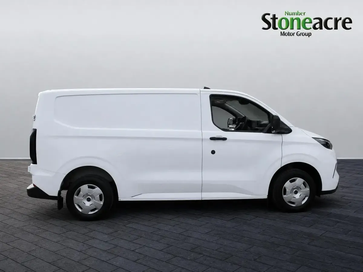 Used Ford Transit Custom Trend 110 HP (80 kW) 2024 White Van