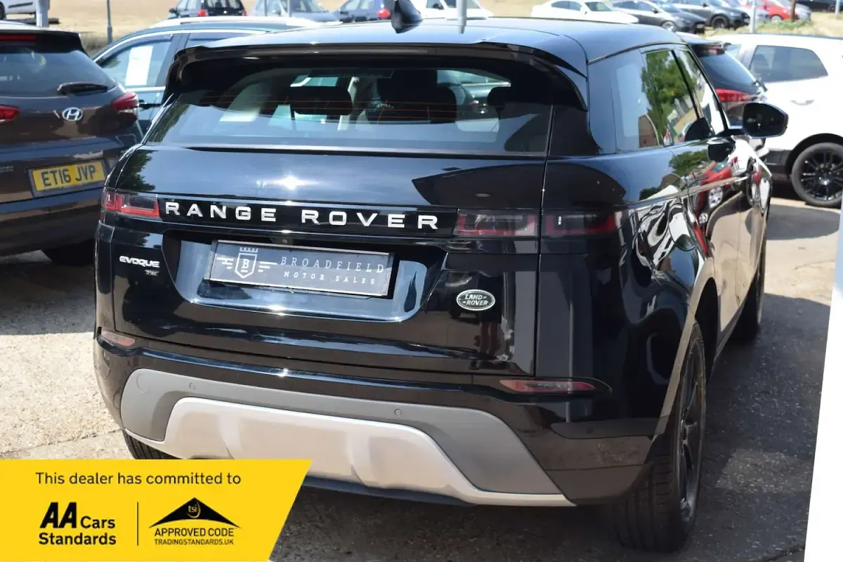 Used Land Rover Range Rover evoque 152 HP (111 kW) 2019 Black SUV