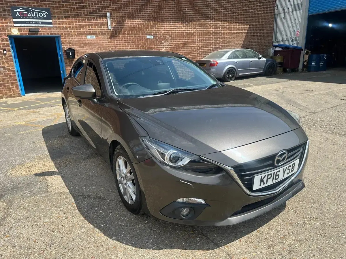 Used Mazda 3 165 HP (121 kW) 2016 Grey Hatchback
