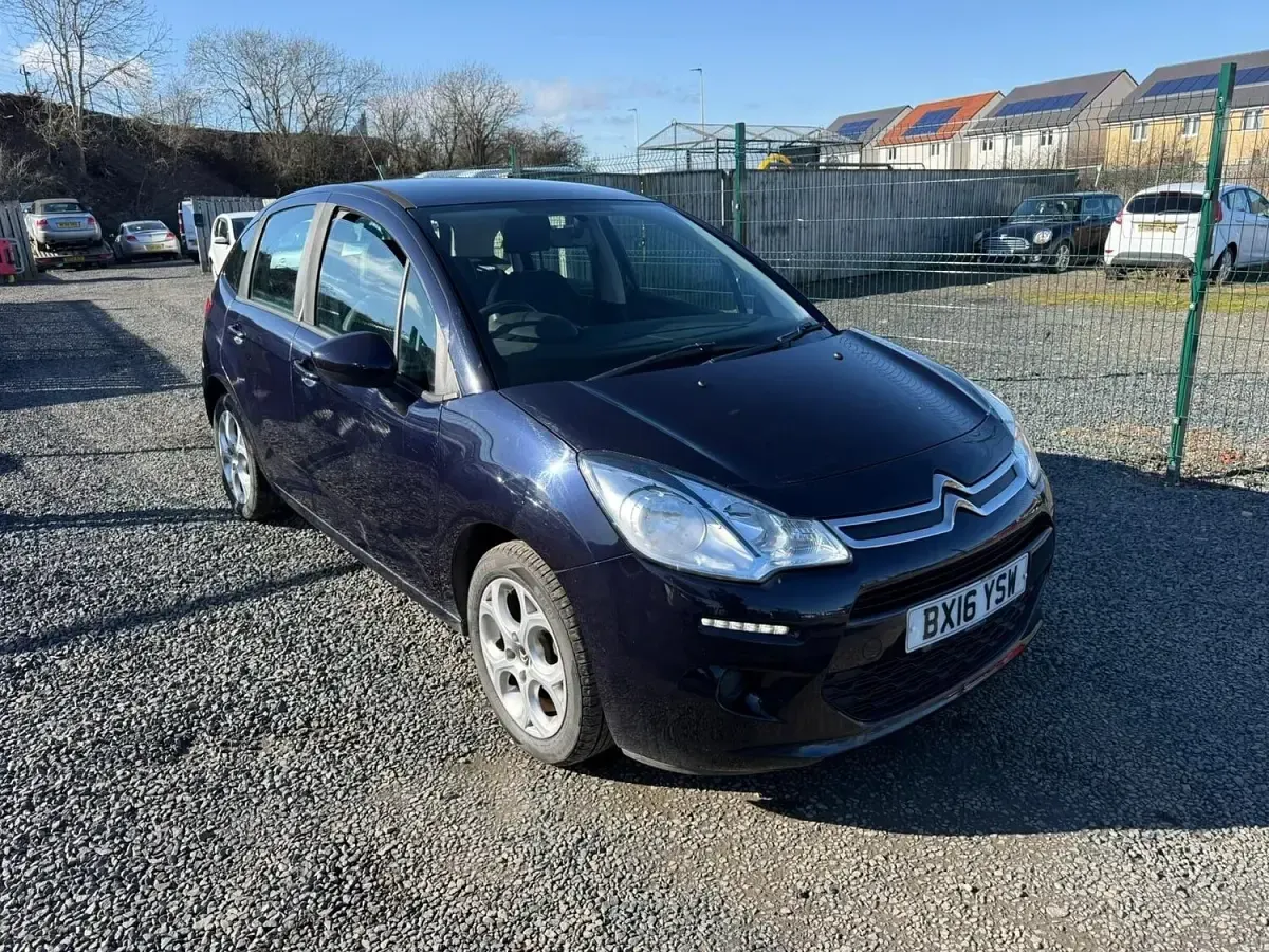 Used Citroën C3 PureTech 68 HP (50 kW) 2016 Blue Hatchback