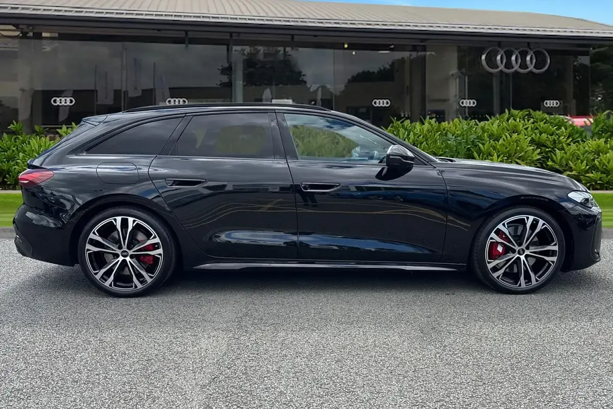 New Audi S5 Black Edition 362 HP (266 kW) 2026 Black Estate