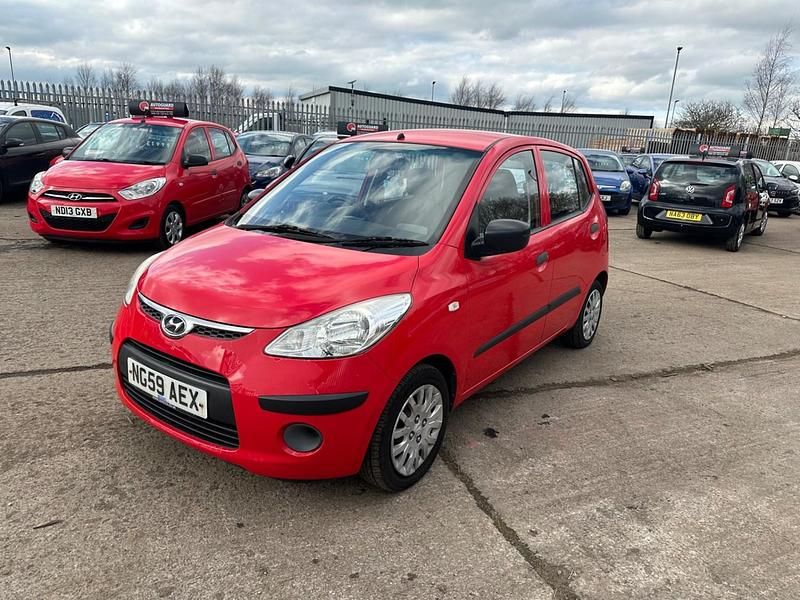 Used Hyundai i10 Classic 78 HP (57 kW) 2010 Red Hatchback