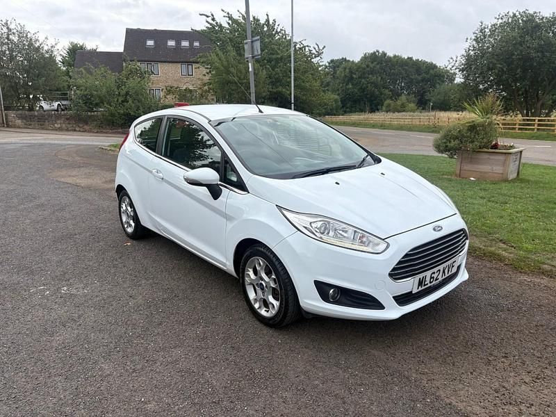 White Used 2012 Ford Fiesta Zetec Hatchback | £1,995 (Super price) - Image 1/4