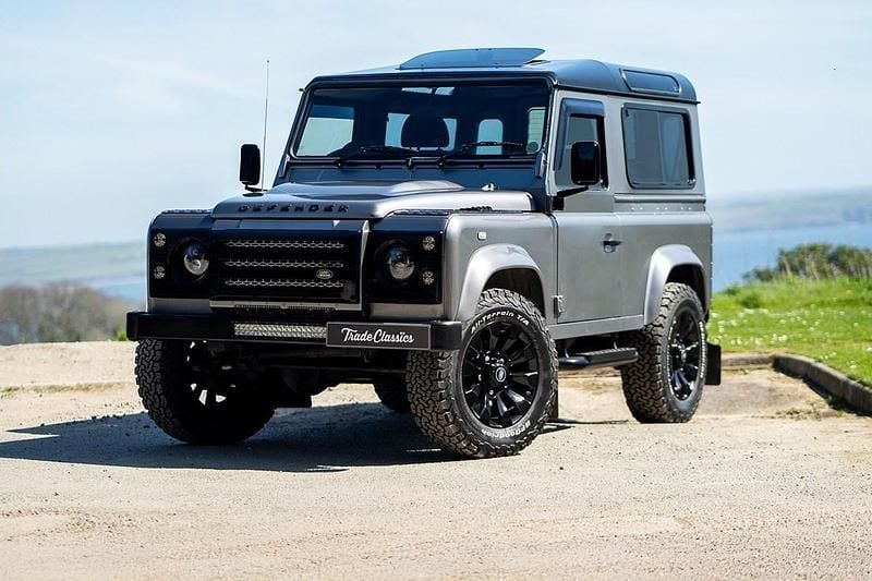 Grey Used 2007 Land Rover Defender SUV | £18,950 (Super price) - Image 1/3