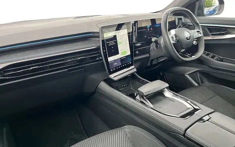 Używany Renault Austral Iconic Esprit Alpine 200 KM (147 kW) 2023 Czarny SUV