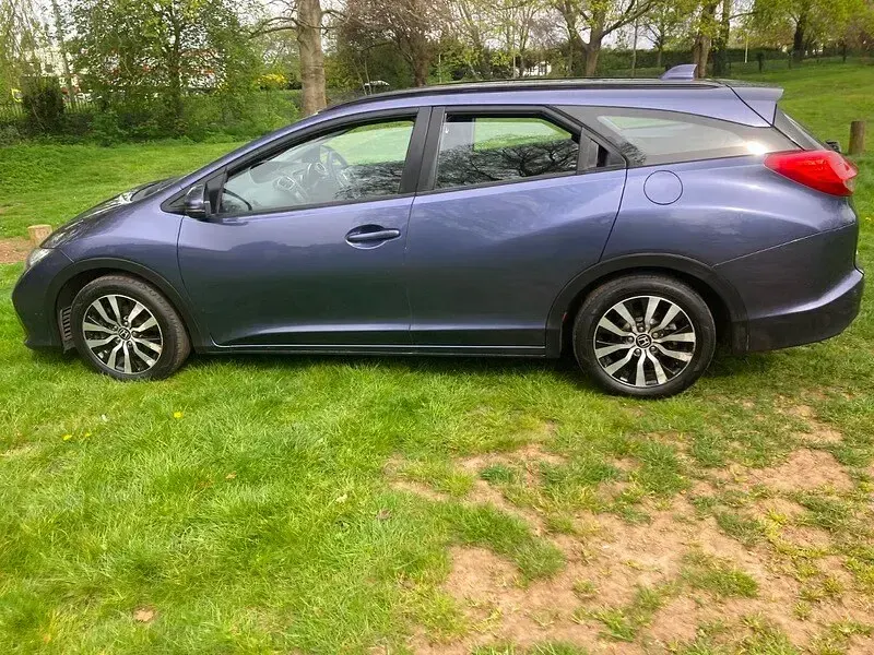 Used Honda Civic SE Plus 120 HP (88 kW) 2015 Blue Estate