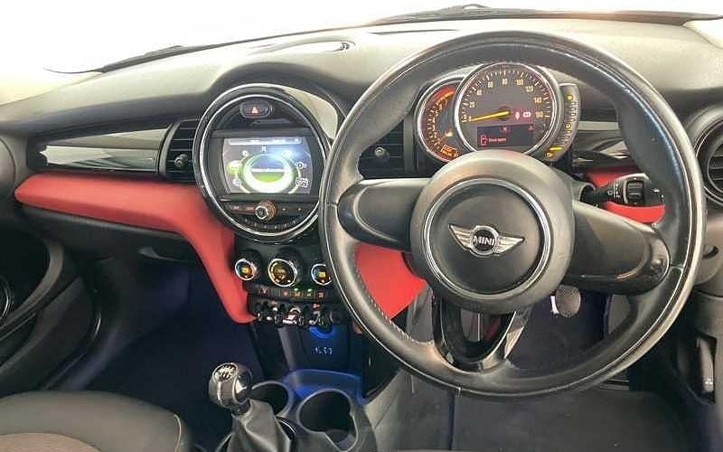 Used Mini Cooper Hatch 136 HP (100 kW) 2016 Black Hatchback