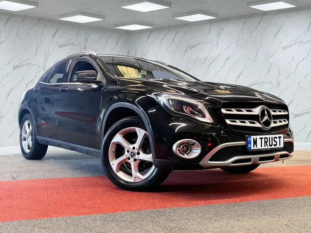 Used Mercedes GLA200 Premium 156 HP (114 kW) 2018 Black SUV