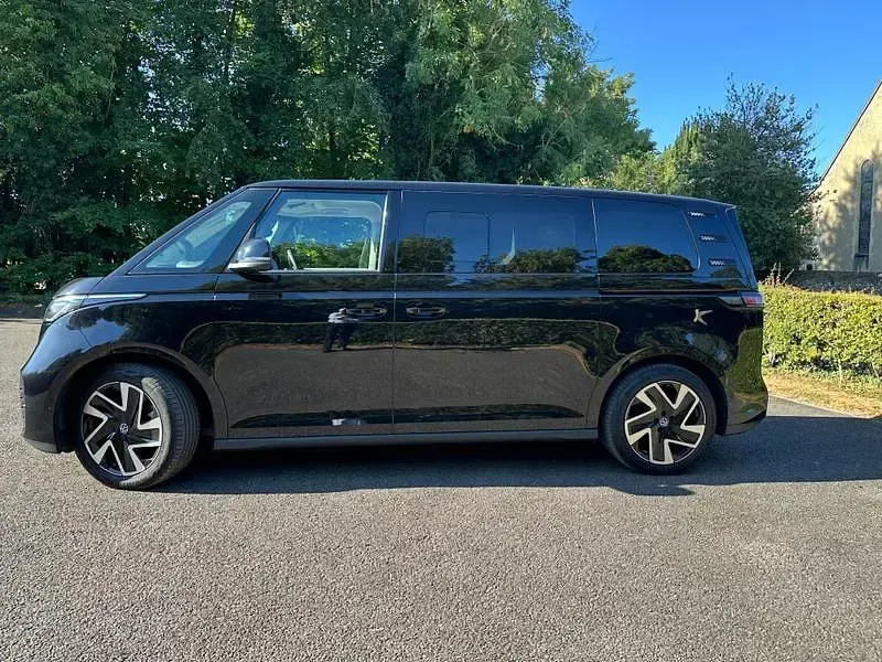 Used VW ID. Buzz Pro 210 kW (286 HP) 2025 Black MPV