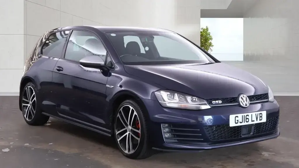 Used VW Golf VII GTD 181 HP (133 kW) 2016 Blue Hatchback