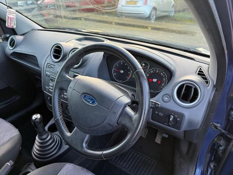 Used Ford Fiesta Style 79 HP (58 kW) 2007 Blue Hatchback