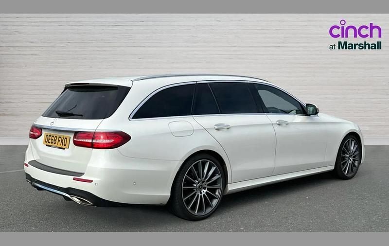 Used Mercedes E200 AMG Line Premium Plus 184 HP (135 kW) 2018 White Estate