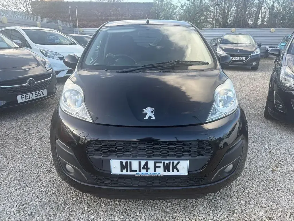 Begagnad Peugeot 107 Allure 68 HK (50 kW) 2014 Svart Halvkombi