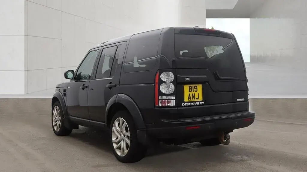Used Land Rover Discovery 4 Landmark 2016 Black SUV