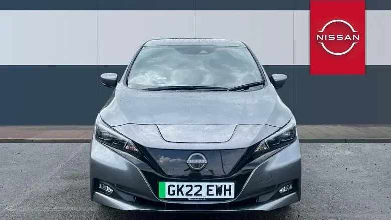 Gebraucht Nissan Leaf Tekna 110 kW (150 PS) 2022 Grau Kleinwagen