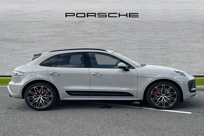 Used Porsche Macan GTS 440 HP (323 kW) 2025 Crayon SUV