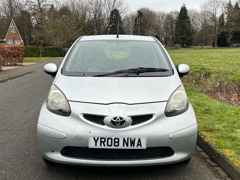Used Toyota Aygo Platinum 67 HP (49 kW) 2008 Silver Hatchback