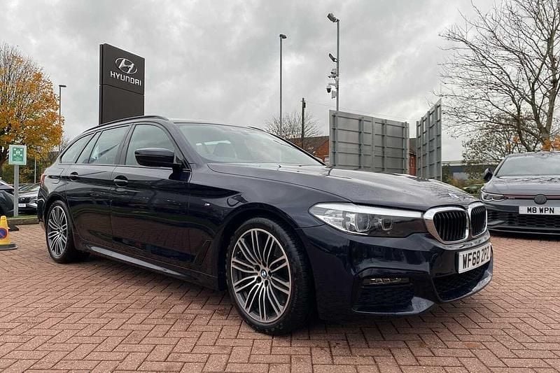 Black Used 2018 BMW 540 M Sport Estate | £29,000 (Good price) - Image 1/4