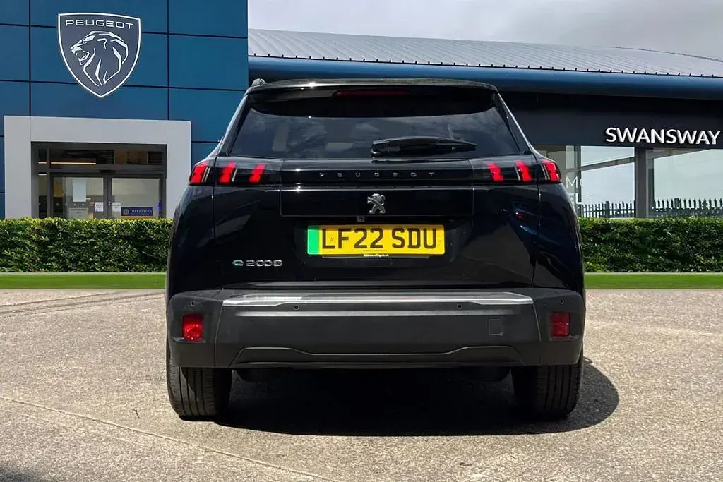 Used Peugeot e-2008 Allure Premium 98 kW (134 HP) 2022 Black SUV