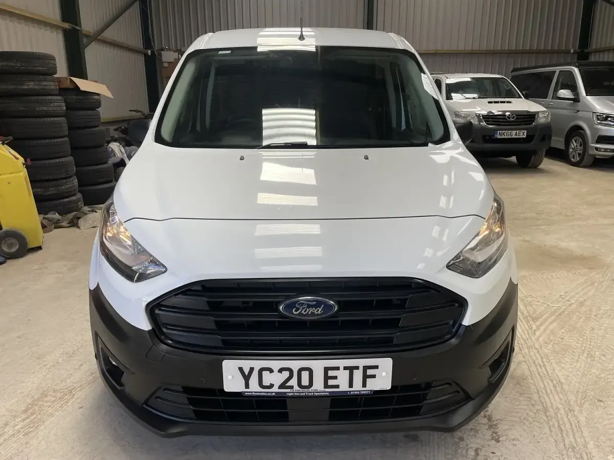 Used Ford Transit Connect 2020 White MPV