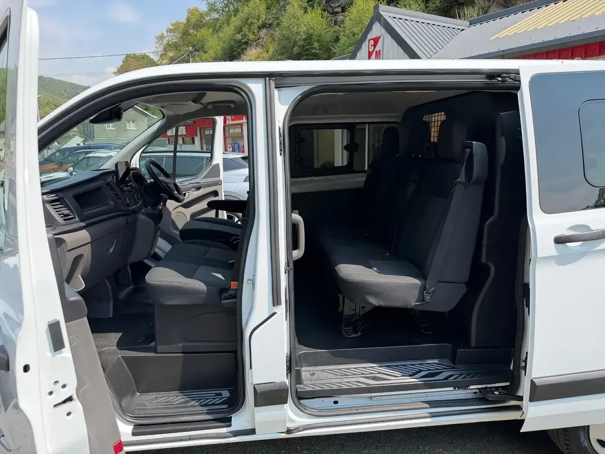 Used Ford Transit Custom 130 HP (95 kW) 2023 White Van