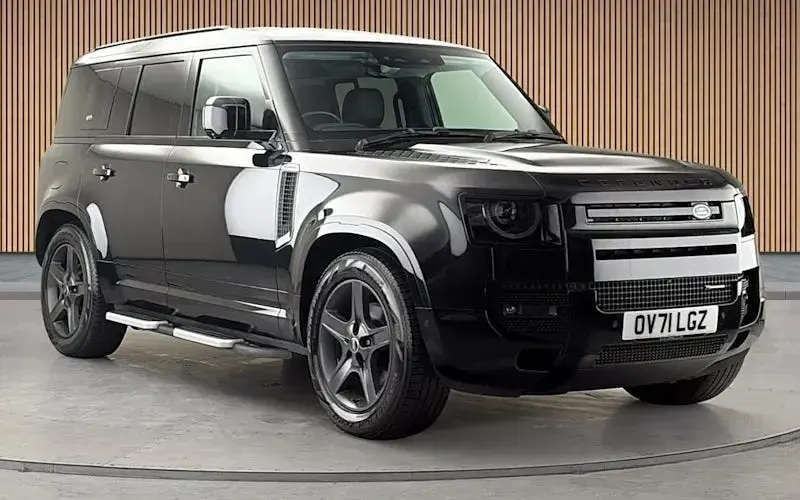 Used Land Rover Defender SE Dynamic 250 HP (183 kW) 2021 SUV