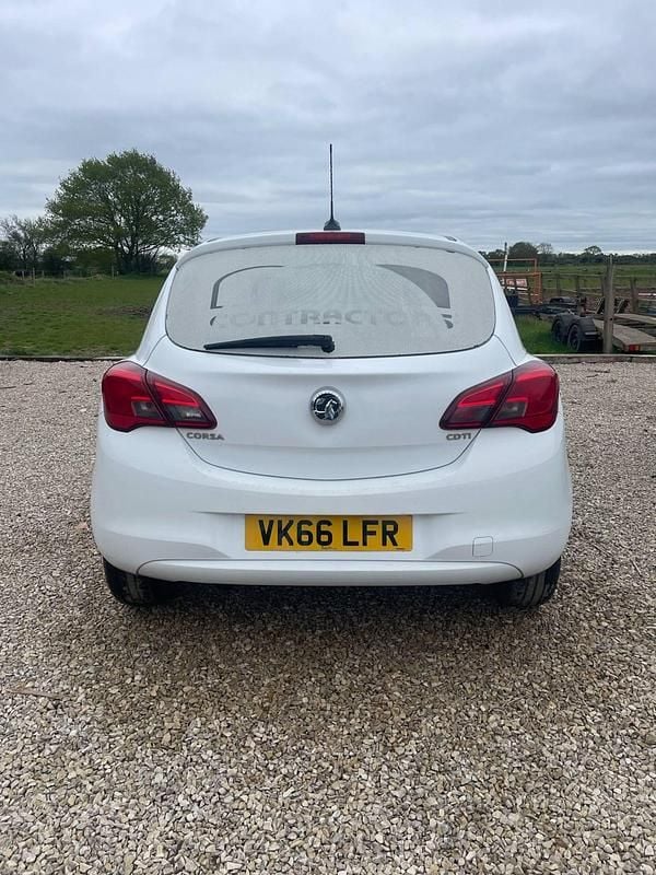 Used Vauxhall Corsa 2016 White Hatchback