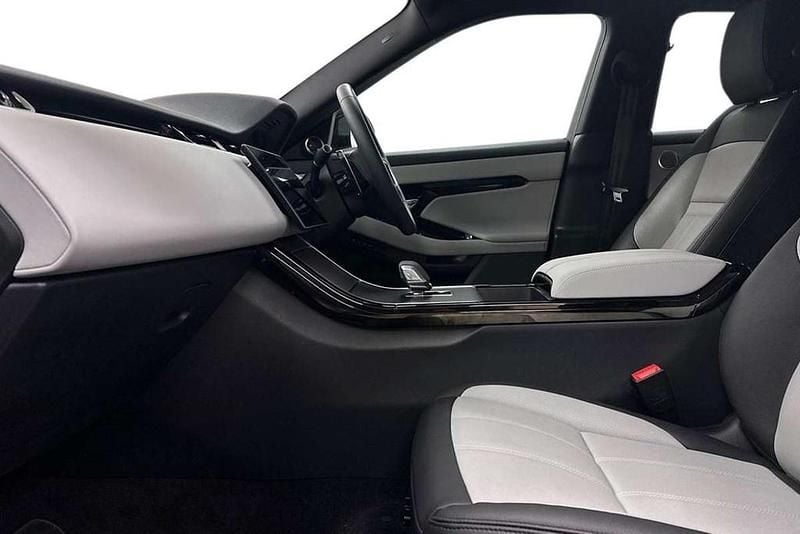 Used Land Rover Range Rover evoque SE Dynamic 204 HP (150 kW) 2025 Silver SUV