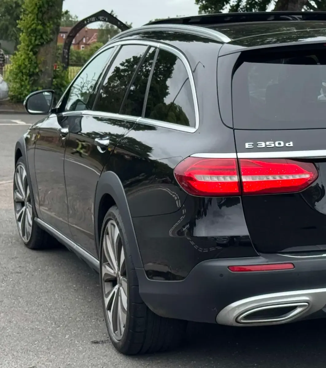 Used Mercedes E350 Edition 258 HP (189 kW) 2018 Black Estate