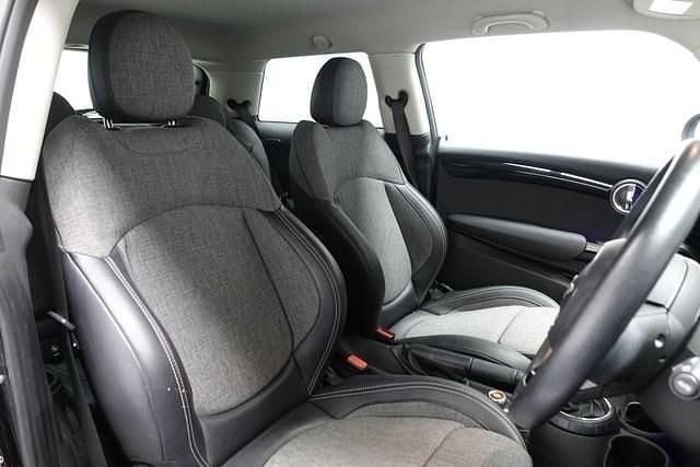 Używany Mini Cooper SD Hatch 170 KM (125 kW) 2017 Czarny Hatchback