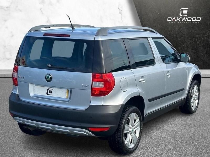 Used Skoda Yeti SE 140 HP (102 kW) 2013 Silver SUV