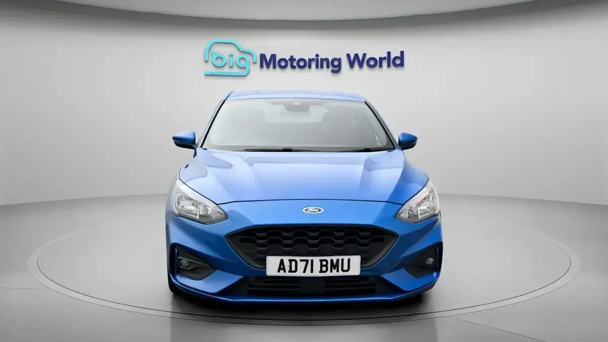 Used Ford Focus ST-Line 125 HP (91 kW) 2021 Blue Hatchback