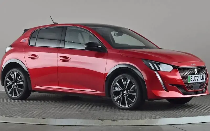 Używany Peugeot e-208 GTi 100 kW (136 KM) 2023 Hatchback