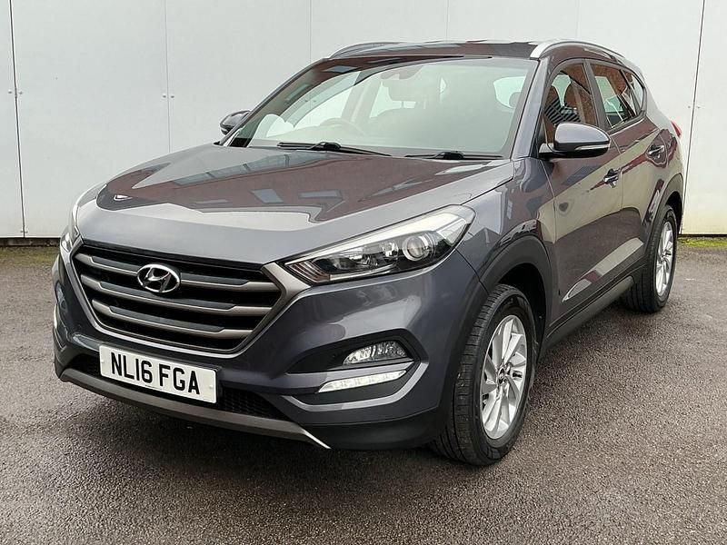 Used Hyundai Tucson SE 116 HP (85 kW) 2016 Grey SUV
