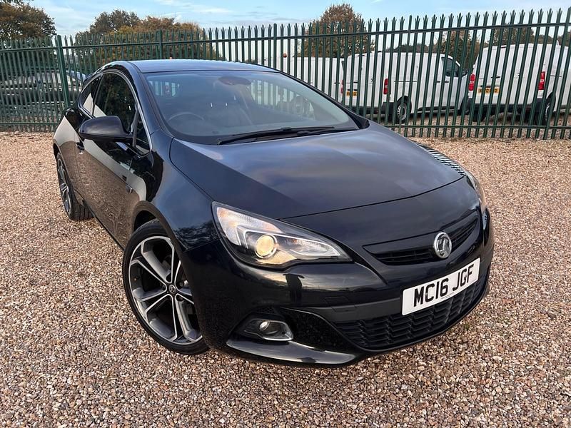 Used Vauxhall Astra Edition 120 HP (88 kW) 2016 Black Coupe