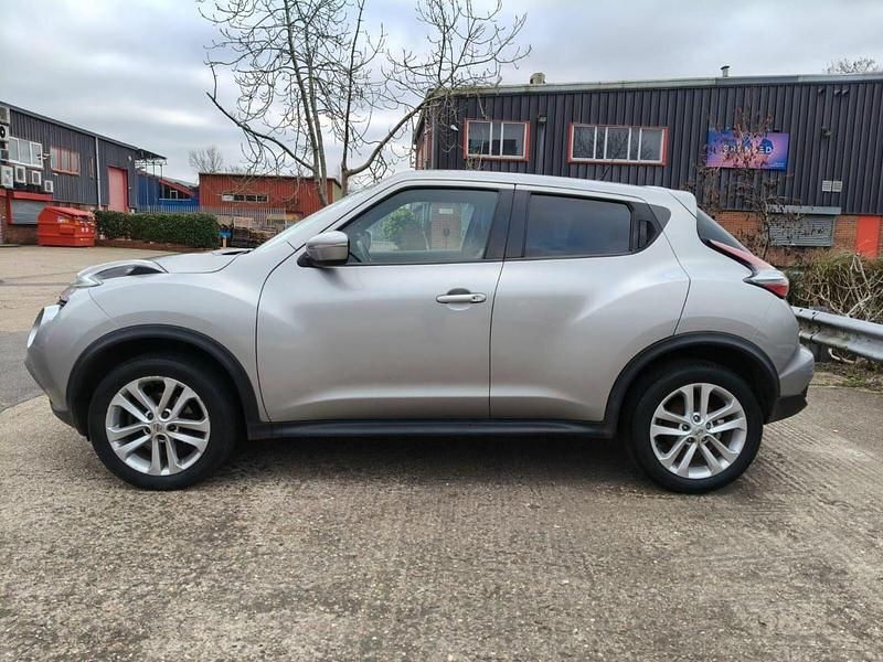 Used Nissan Juke N-Connecta 2018 Silver SUV