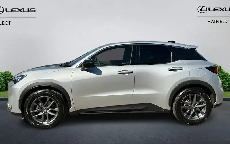 Used Lexus LBX 136 HP (100 kW) 2026 SUV