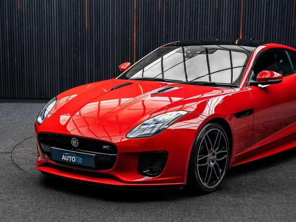 Used Jaguar F-Type Chequered Flag 300 HP (220 kW) 2019 Red Coupe