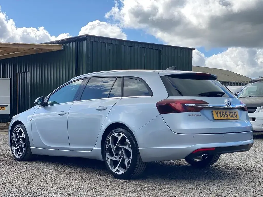 Used Vauxhall Insignia SRi 2015 Silver Estate