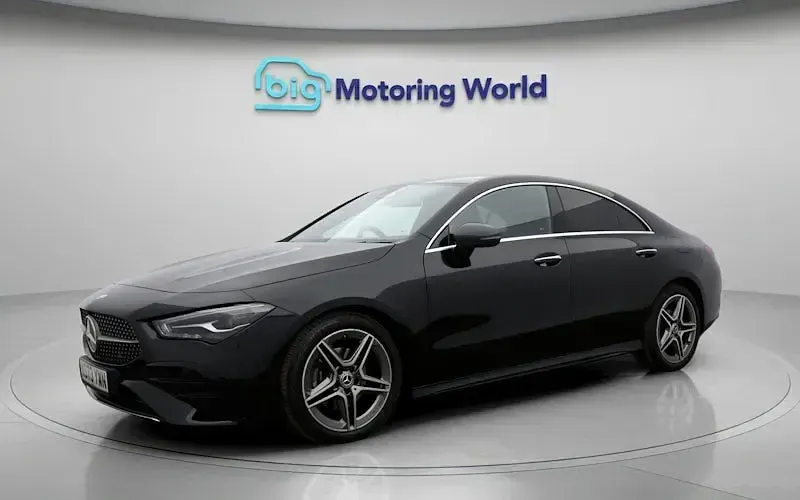 Usado Mercedes CLA180 Executive 136 HP (100 kW) 2025 Sedan