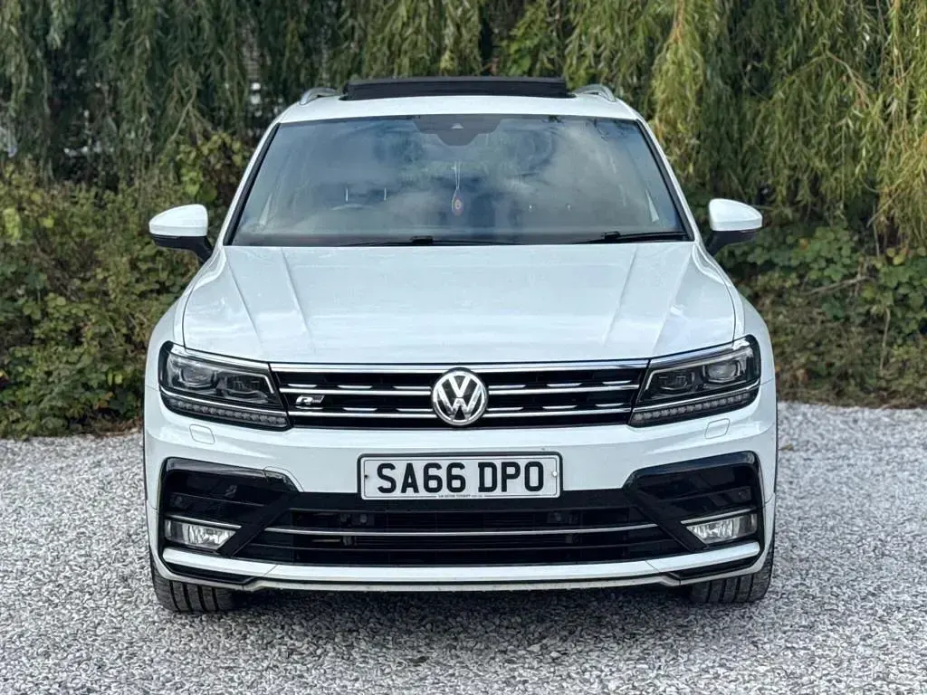 Used VW Tiguan R-line 150 HP (110 kW) 2016 White SUV