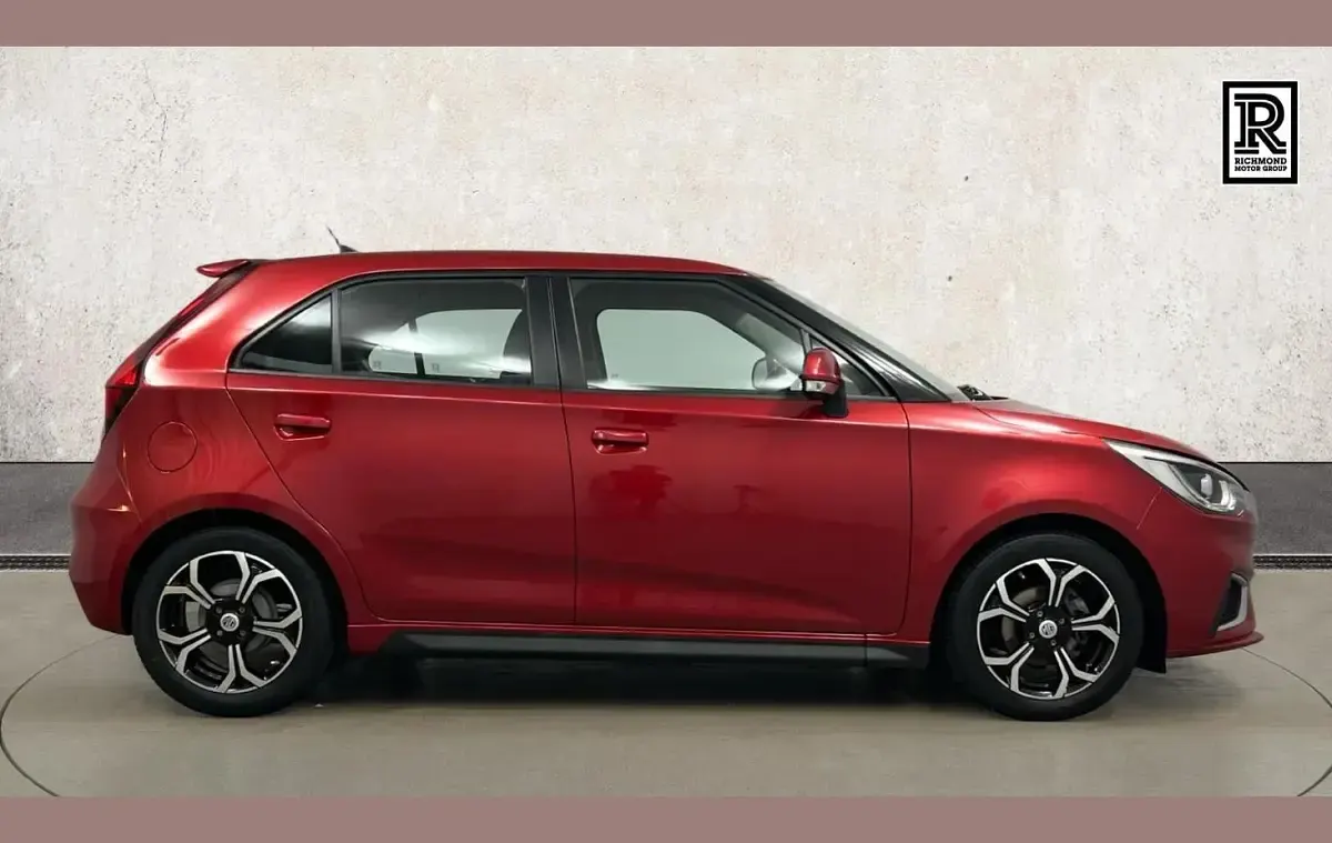 Used MG MG3 Exclusive 106 HP (77 kW) 2020 Red Hatchback